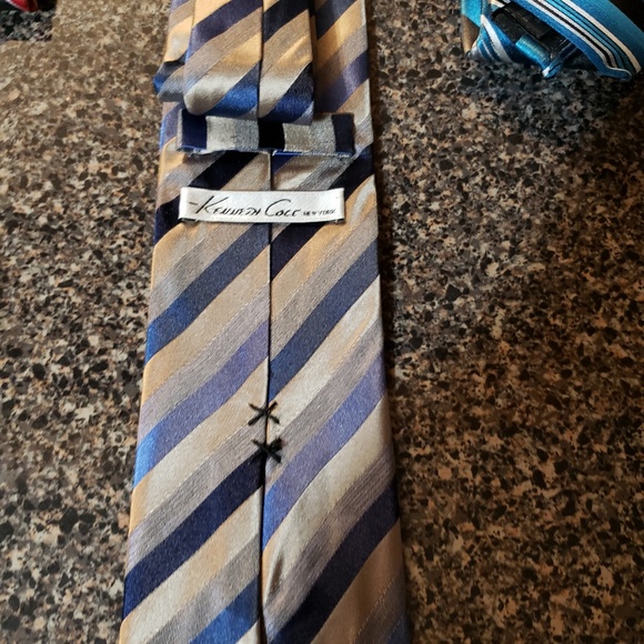Mens ties - Picture 2 of 3